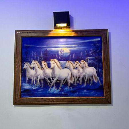 Hotel The Pacific Ahmedabad Airport Екстер'єр фото